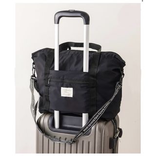 スリーコインズ(3COINS)の【未使用】3COINS キャリーオン折りたたみBAG 黒(旅行用品)