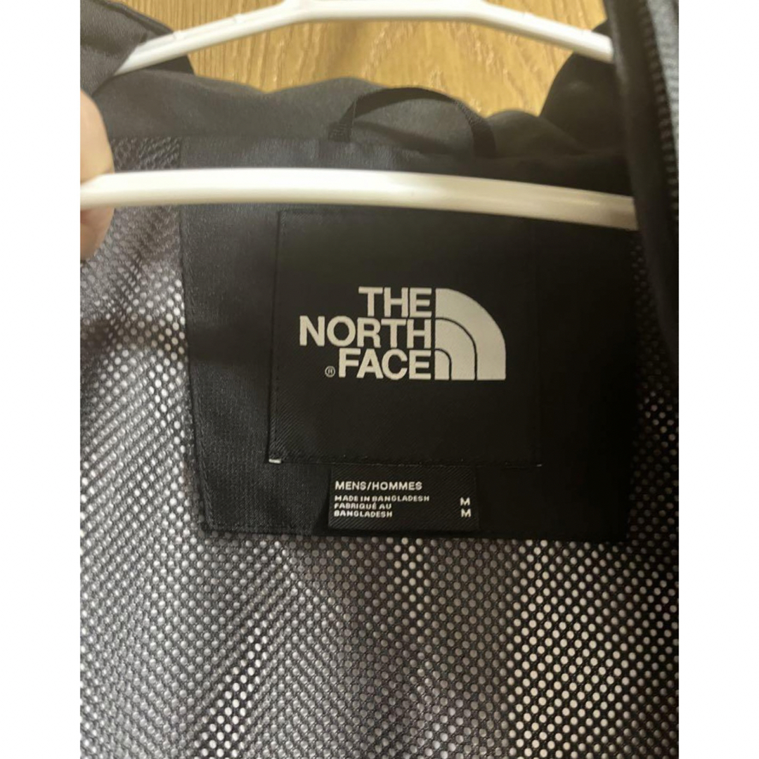 THE NORTH FACE(ザノースフェイス)の【新品タグ付き】ザノースフェイス　メンズ　アウター メンズのジャケット/アウター(マウンテンパーカー)の商品写真