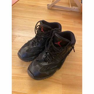 ジョーダン(Jordan Brand（NIKE）)のエアジョーダン11レトロ　黒×黒(スニーカー)