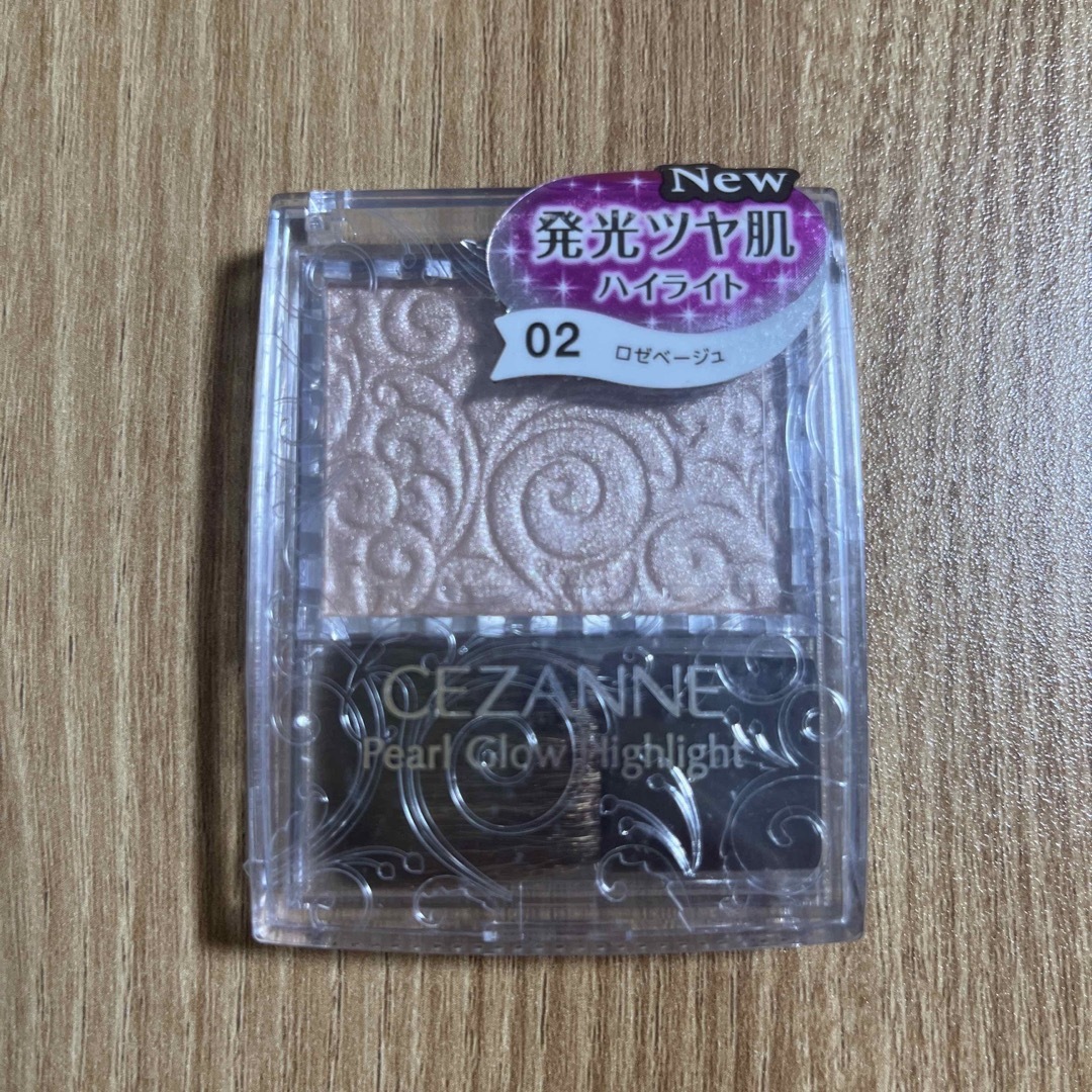 CEZANNE（セザンヌ化粧品）(セザンヌケショウヒン)のセザンヌ パールグロウハイライト 02 ロゼベージュ(2.4g) コスメ/美容のベースメイク/化粧品(フェイスパウダー)の商品写真