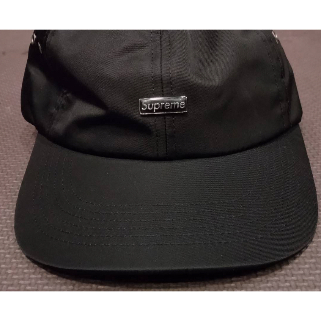 Supreme(シュプリーム)のSupreme Enamel Logo 6-Panel キャップ 23AW メンズの帽子(キャップ)の商品写真