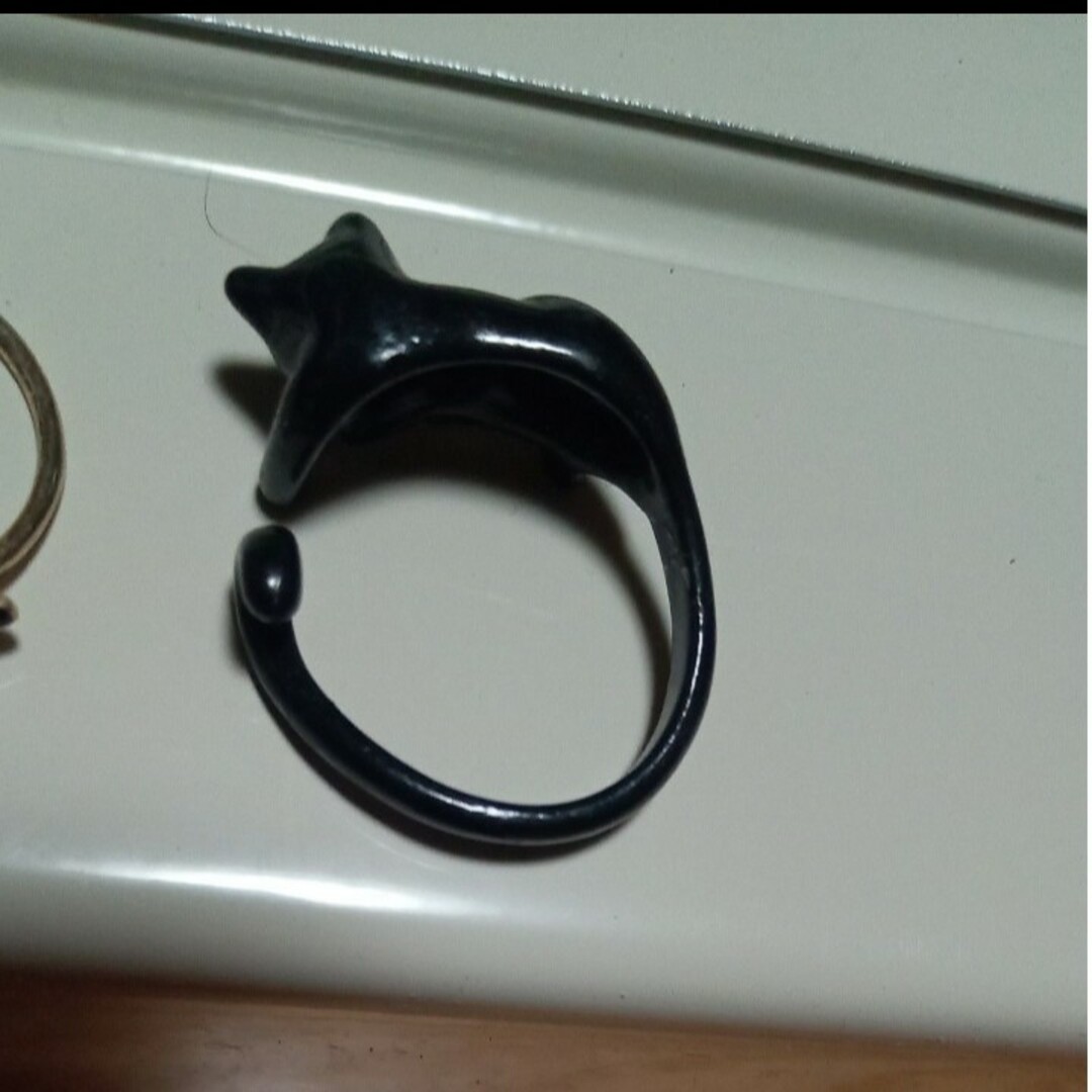 猫モチーフ　指輪2個セット　アイアンリング レディースのアクセサリー(リング(指輪))の商品写真