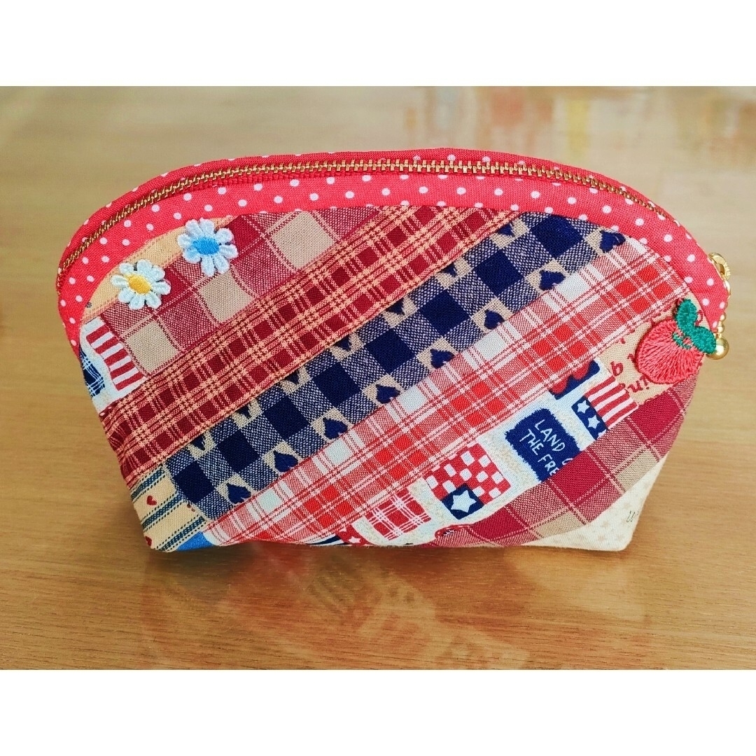 ハンドメイド☆ファション小物☆カントリーポーチ 赴き ハンドメイド☆ファション小物☆カントリーポーチ 赴き