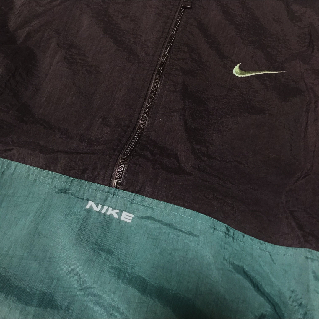 NIKE(ナイキ)のO NIKE ヴィンテージ レトロ シャカシャカ パーカー ジャケット レディースのジャケット/アウター(ナイロンジャケット)の商品写真