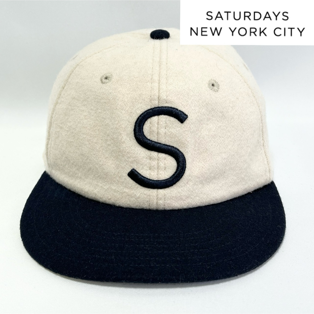 Saturdays NYC(サタデーズニューヨークシティ)の【美品】SATURDAYS NEWYORK CITYロゴ入ウールキャップL/XL メンズの帽子(キャップ)の商品写真