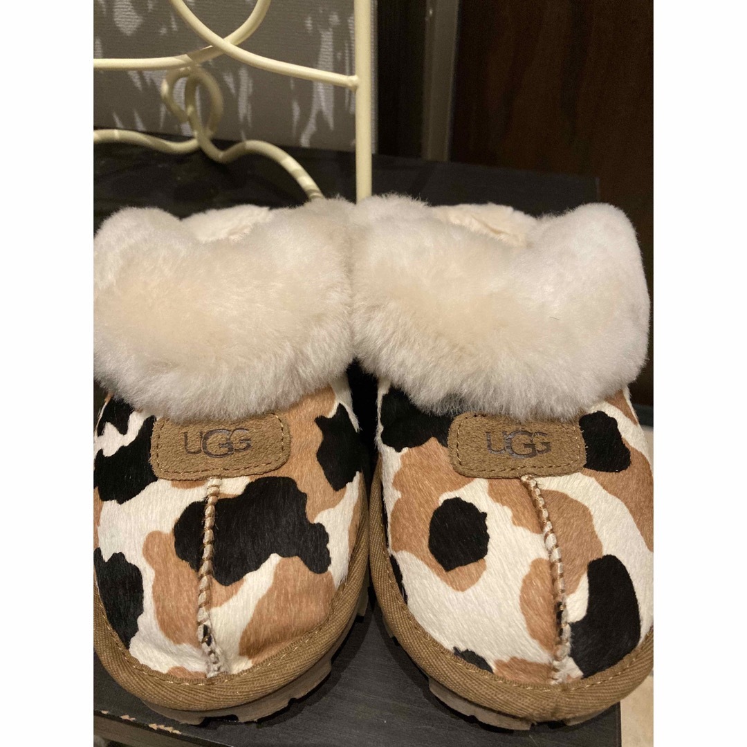 UGG(アグ)のUGG Coquette Cow Print CHESTNUT レディースの靴/シューズ(スリッポン/モカシン)の商品写真