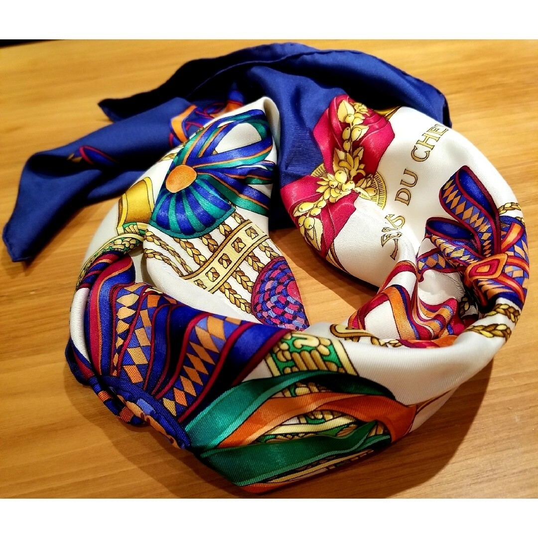 Hermes(エルメス)のHERMESスカーフ レディースのファッション小物(バンダナ/スカーフ)の商品写真