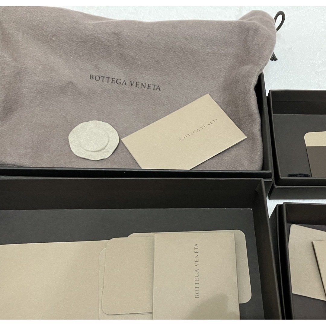 Bottega Veneta(ボッテガヴェネタ)のBOTTEGA VENETA 空箱5点　袋1点 レディースのバッグ(ショップ袋)の商品写真