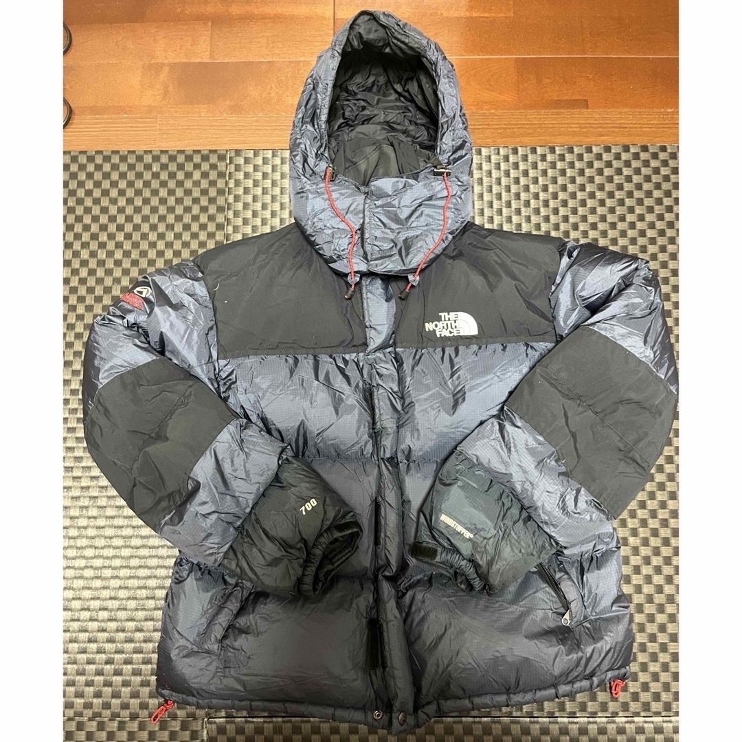 THE NORTH FACE(ザノースフェイス)のノースフェイス　サミットシリーズ　ダウンジャケット　ネイビー×ブラック700  メンズのジャケット/アウター(ダウンジャケット)の商品写真