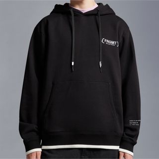 フラグメント(FRAGMENT)のMONCLER×FRAGMENT ロゴ パーカー フーディ(パーカー)