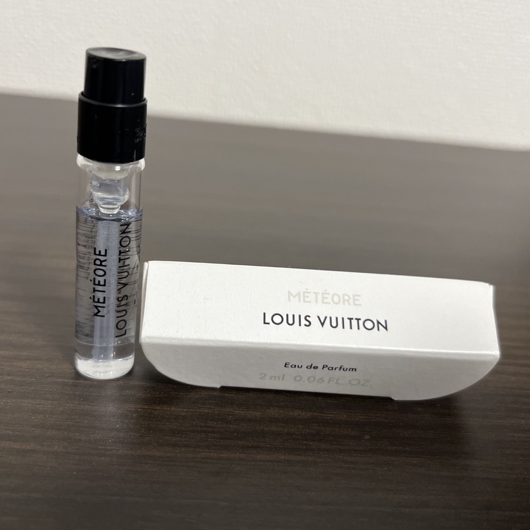 LOUIS VUITTON(ルイヴィトン)のLOUIS VUITTON メテオール METEORE 2ml コスメ/美容の香水(ユニセックス)の商品写真