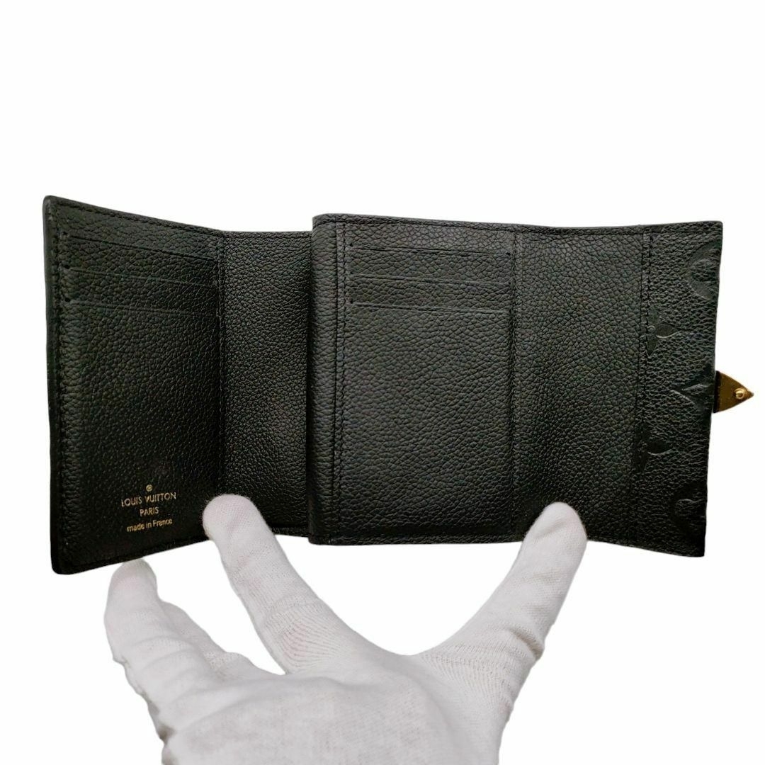 LOUIS VUITTON(ルイヴィトン)のルイヴィトン　三つ折り財布　ポルトフォイユメティスコンパクト　ノワール レディースのファッション小物(財布)の商品写真