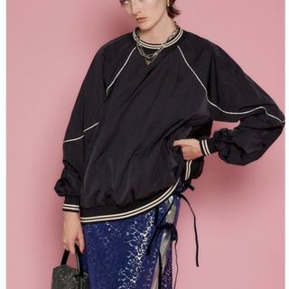 【美品】【maison special 】カラーパイピングナイロントップス