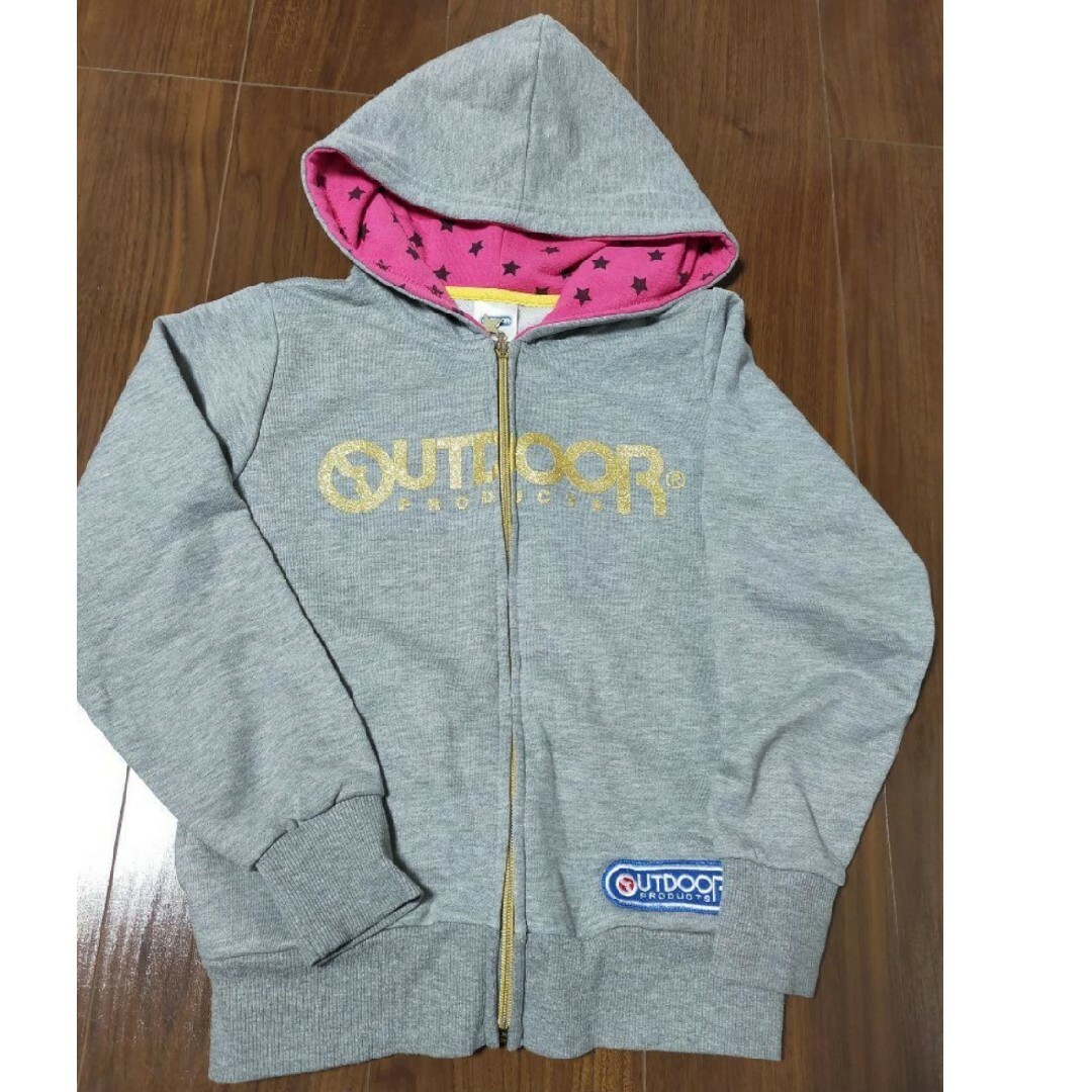 OUTDOOR(アウトドア)のパーカー　OUTDOOR　140 グレー　ピンク キッズ/ベビー/マタニティのキッズ服女の子用(90cm~)(Tシャツ/カットソー)の商品写真