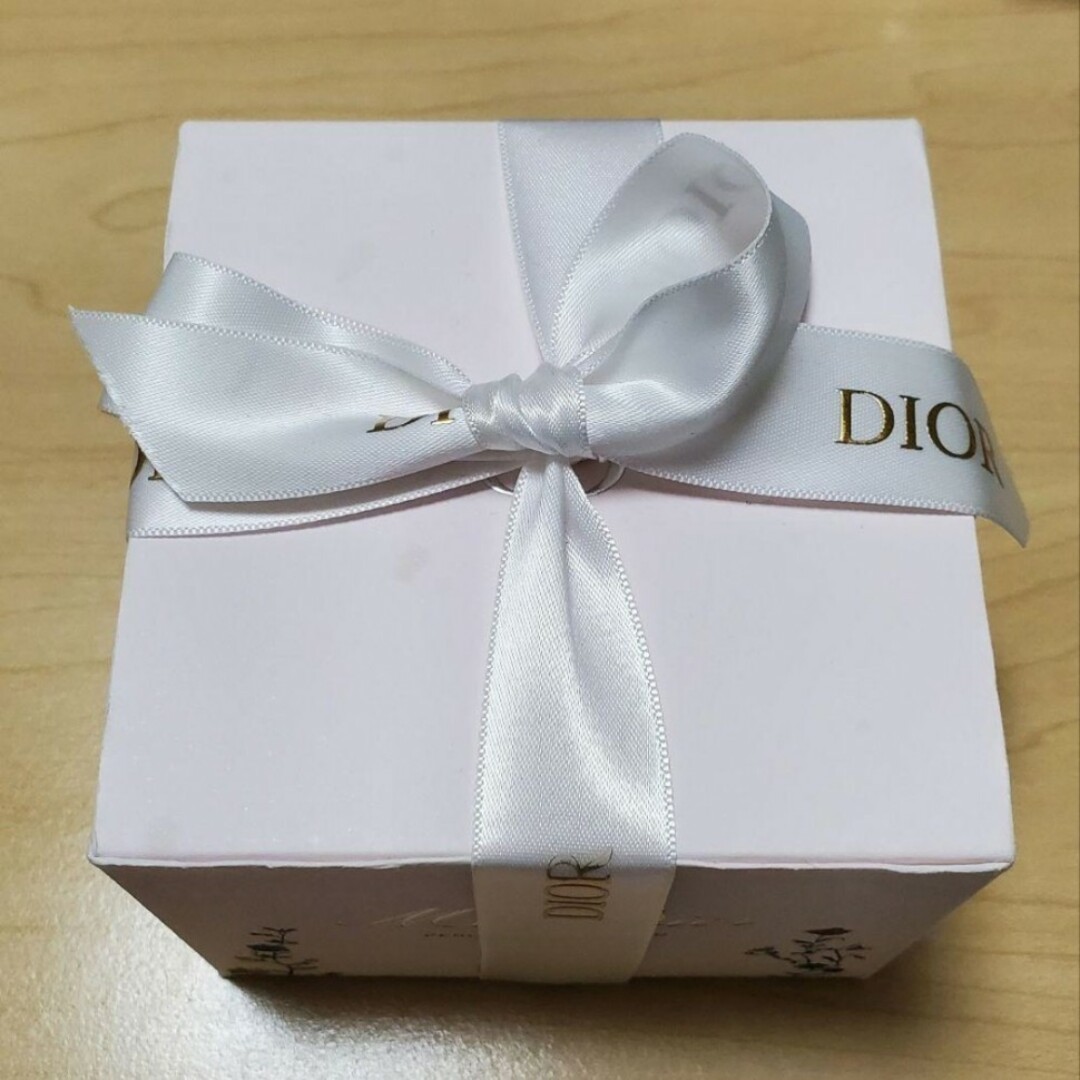 Dior(ディオール)のミス ディオール バスパール(数量限定品) コスメ/美容のボディケア(入浴剤/バスソルト)の商品写真