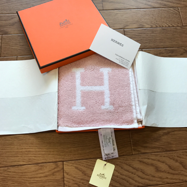 Hermes(エルメス)のkuru様 2枚セット♡エルメス♡HERMES♡新品タグつき♡タオル♡ハンカチ レディースのファッション小物(ハンカチ)の商品写真