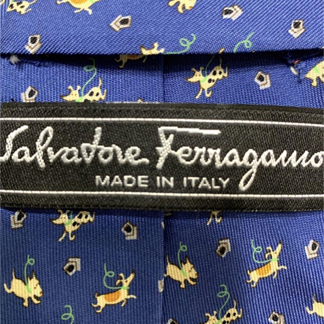 Salvatore Ferragamo(サルヴァトーレフェラガモ)のSalvatore Ferragamo フェラガモ　ネクタイ　犬柄 メンズのファッション小物(ネクタイ)の商品写真