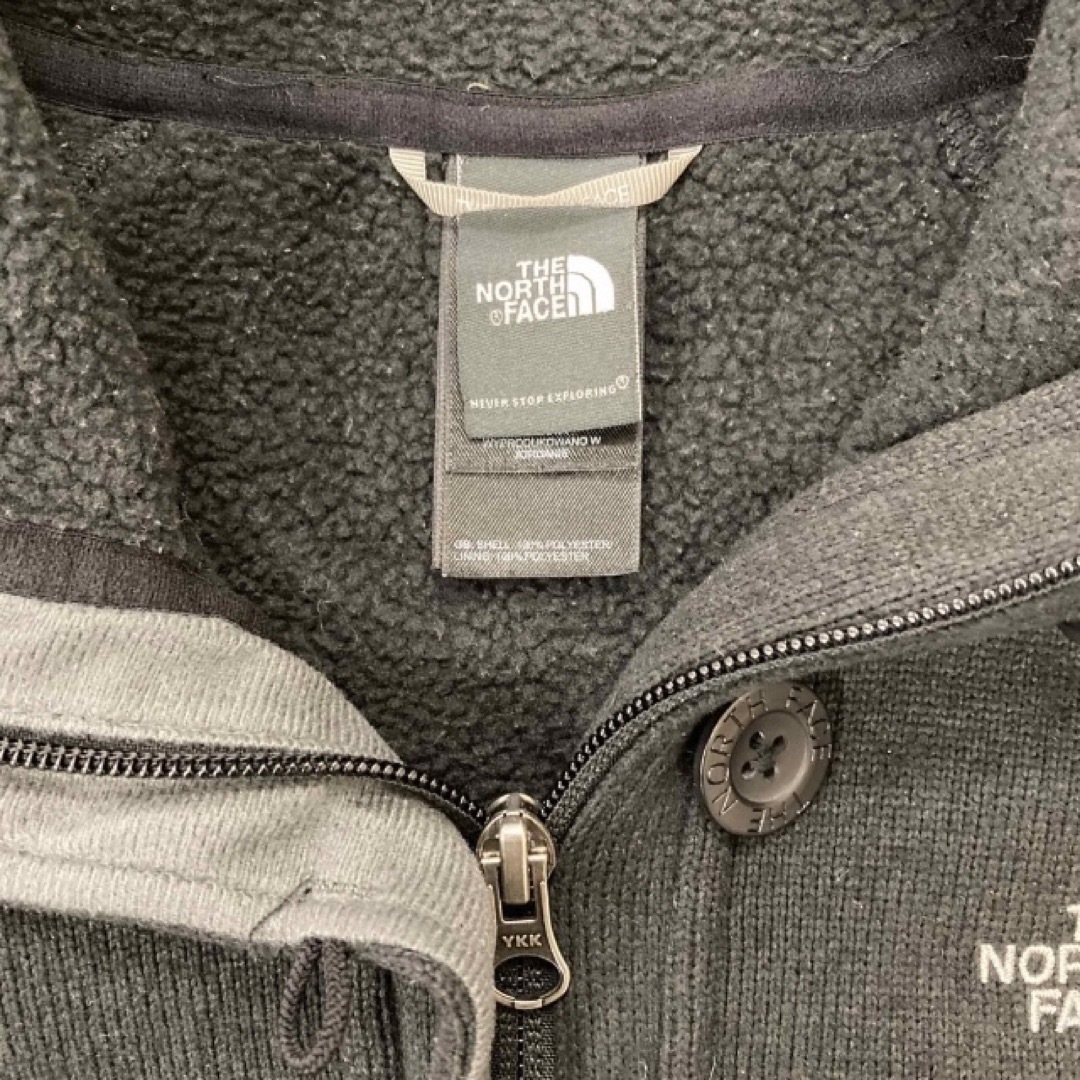 THE NORTH FACE(ザノースフェイス)の【美品】古着　ノースフェイス　フリースジャケット　ボタン付き　レディース　M　黒 レディースのジャケット/アウター(ブルゾン)の商品写真