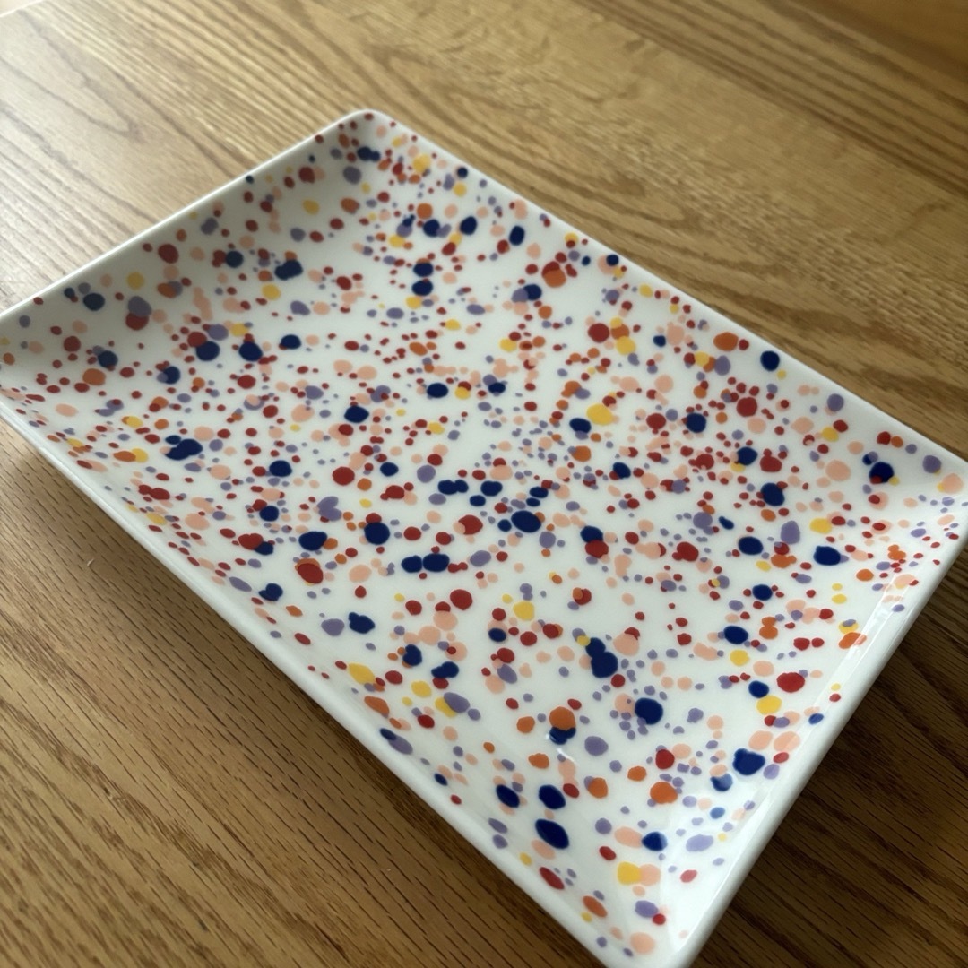 iittala(イッタラ)のイッタラ☆オイバ☆トイッカ☆ヘレ☆A5プレート☆15×21cm☆アメジスト インテリア/住まい/日用品のキッチン/食器(食器)の商品写真