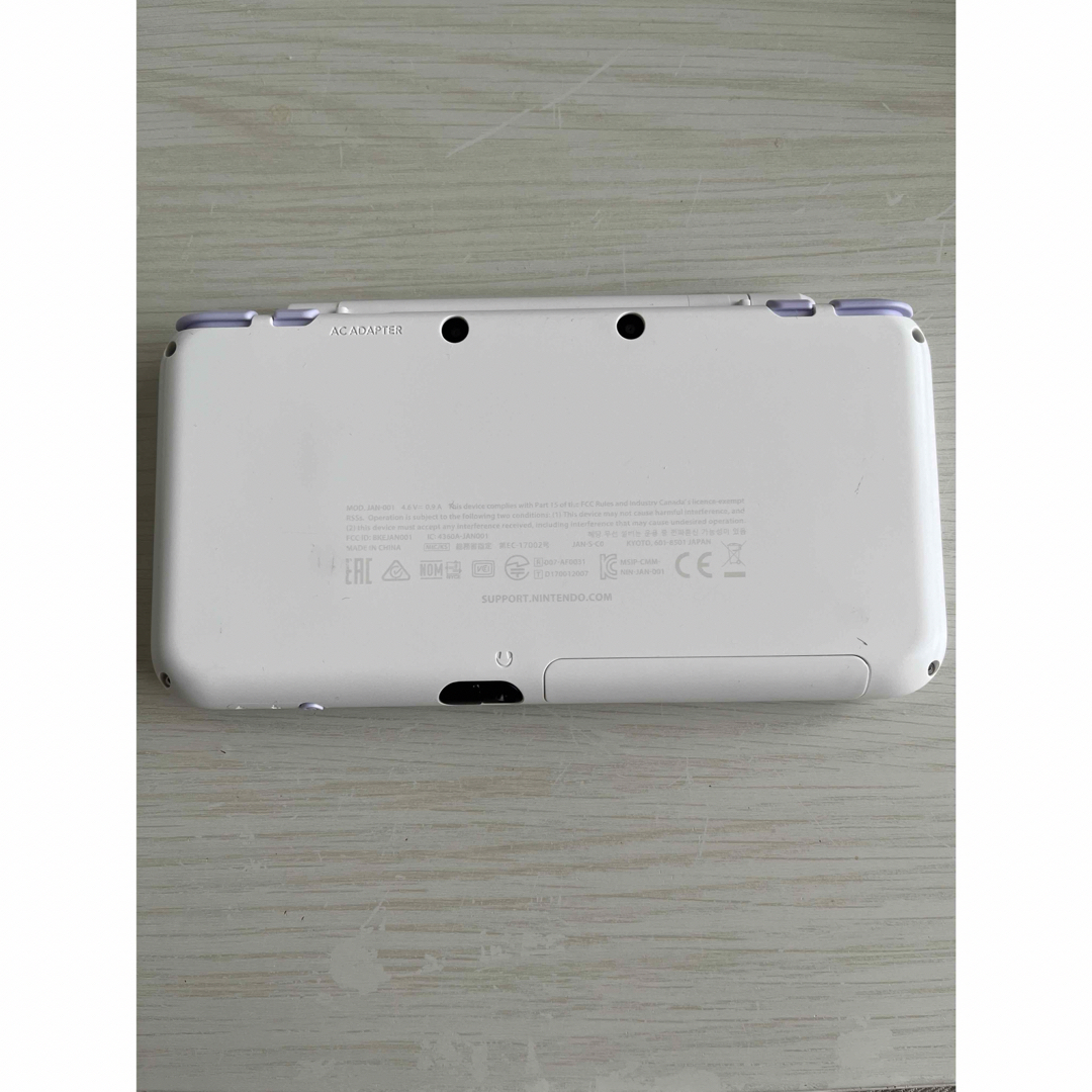 ニンテンドー2DS(ニンテンドー2DS)のNintendo ゲーム機本体 NEW ニンテンドー 2DS LL ホワイト/ラ エンタメ/ホビーのゲームソフト/ゲーム機本体(携帯用ゲーム機本体)の商品写真