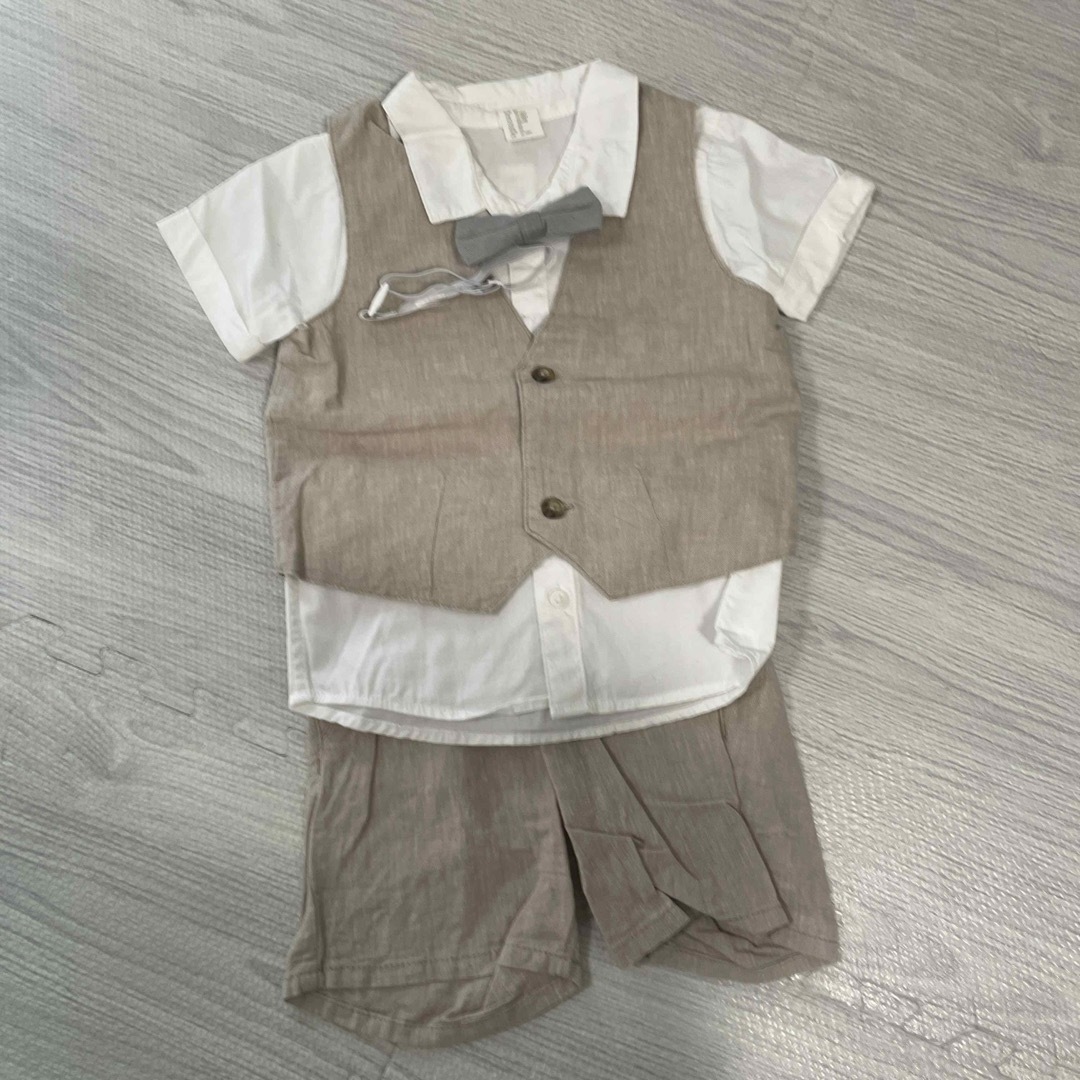 H&M(エイチアンドエム)のH&M 男の子スーツ 入園式  キッズ/ベビー/マタニティのベビー服(~85cm)(セレモニードレス/スーツ)の商品写真