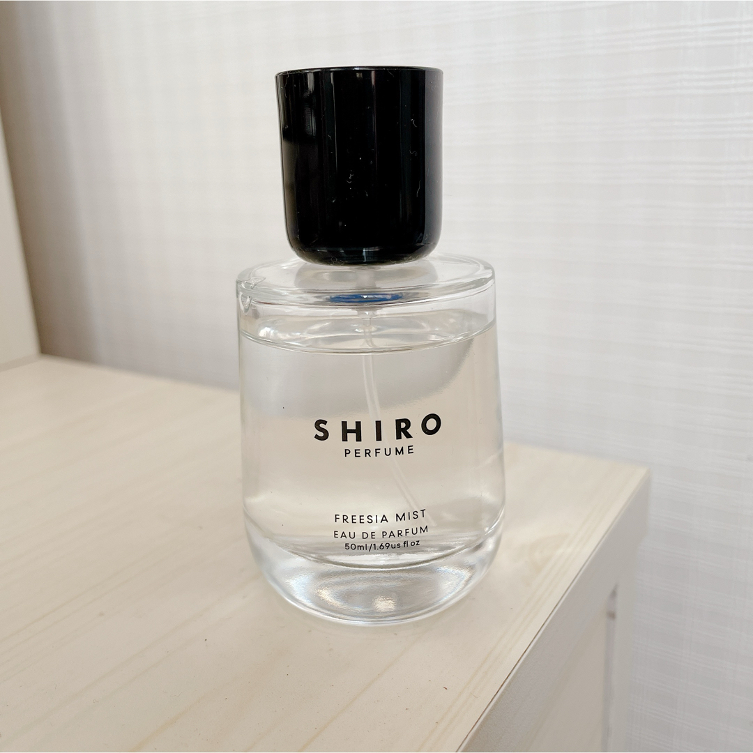 shiro(シロ)のSHIRO PERFUME FREESIA MIST オールドパルファン コスメ/美容の香水(香水(女性用))の商品写真