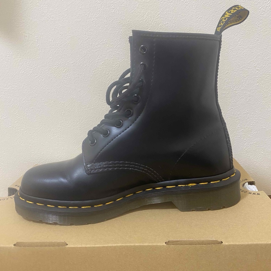 Dr.Martens(ドクターマーチン)のドクターマーチン Dr.Martens 1460 8ホール 24㎝ 黒 箱あり レディースの靴/シューズ(ブーツ)の商品写真