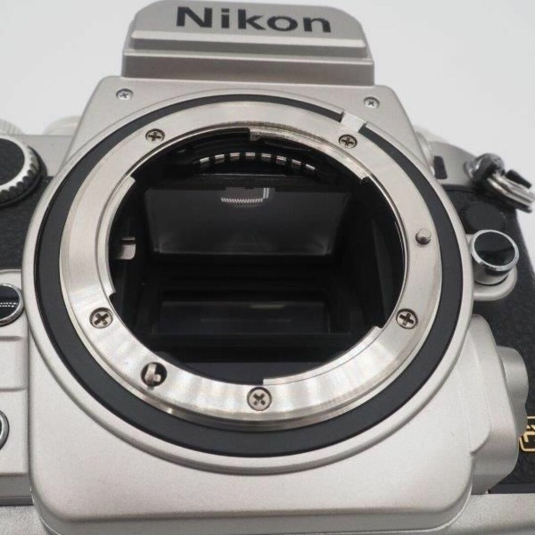 Nikon(ニコン)の■極上品■ Nikon Df シルバー DFSL スマホ/家電/カメラのカメラ(デジタル一眼)の商品写真