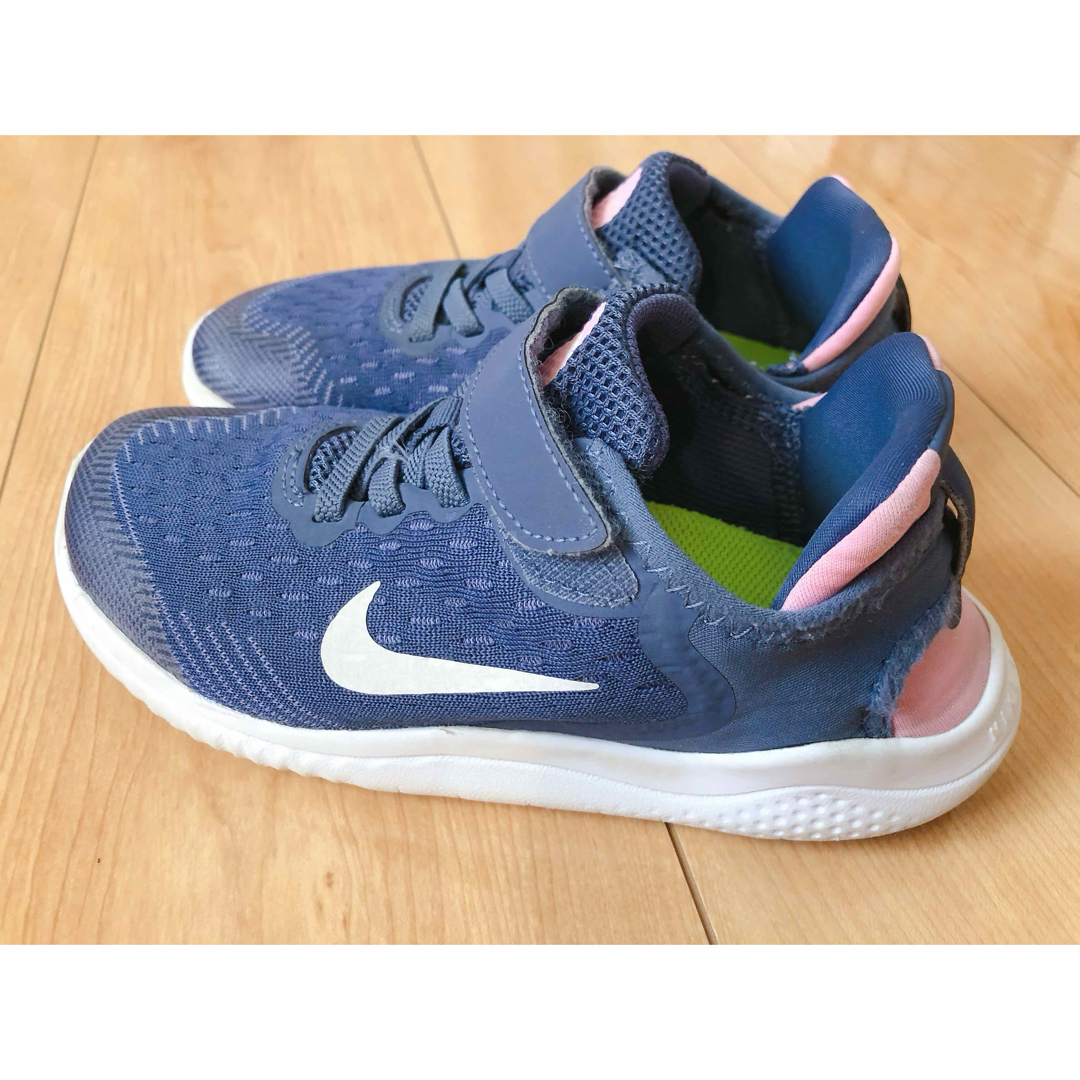 NIKE(ナイキ)の【20cm】NIKE ナイキ ランニングシューズ キッズ/ベビー/マタニティのキッズ靴/シューズ(15cm~)(スニーカー)の商品写真