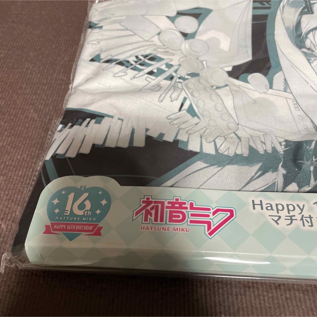 TAITO(タイトー)の初音ミク　マチ付きトートバッグ　Happy 16th Birthday 黒 エンタメ/ホビーのアニメグッズ(その他)の商品写真