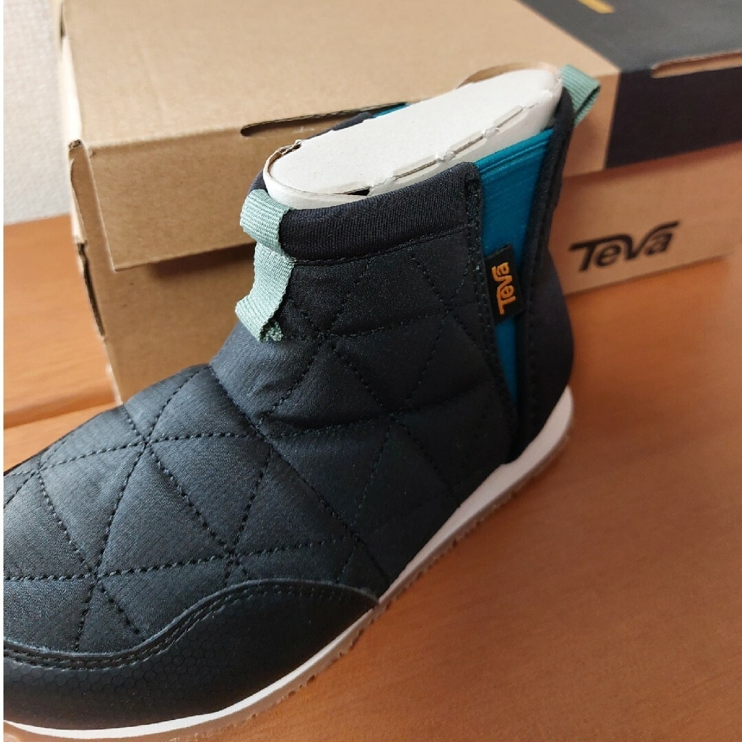 Teva(テバ)のTEVA キッズショートブーツ 19cm キッズ/ベビー/マタニティのキッズ靴/シューズ(15cm~)(スニーカー)の商品写真