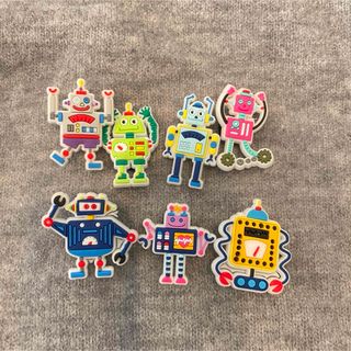 クロックス(crocs)のクロックス ロボット🤖ジビッツ™ チャーム 7点セット(キャラクターグッズ)