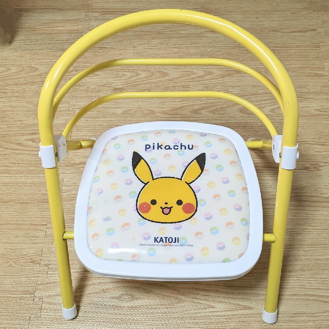 KATOJI - モンポケ 豆椅子 ピカチュウ カトージ 折りたたみ KATOJI - モンポケ 豆椅子 ピカチュウ カトージ 折りたたみ
