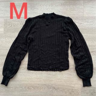 フォーエバートゥエンティーワン(FOREVER 21)の【美品】ニットトップス　黒　Mサイズ　Forever21(ニット/セーター)