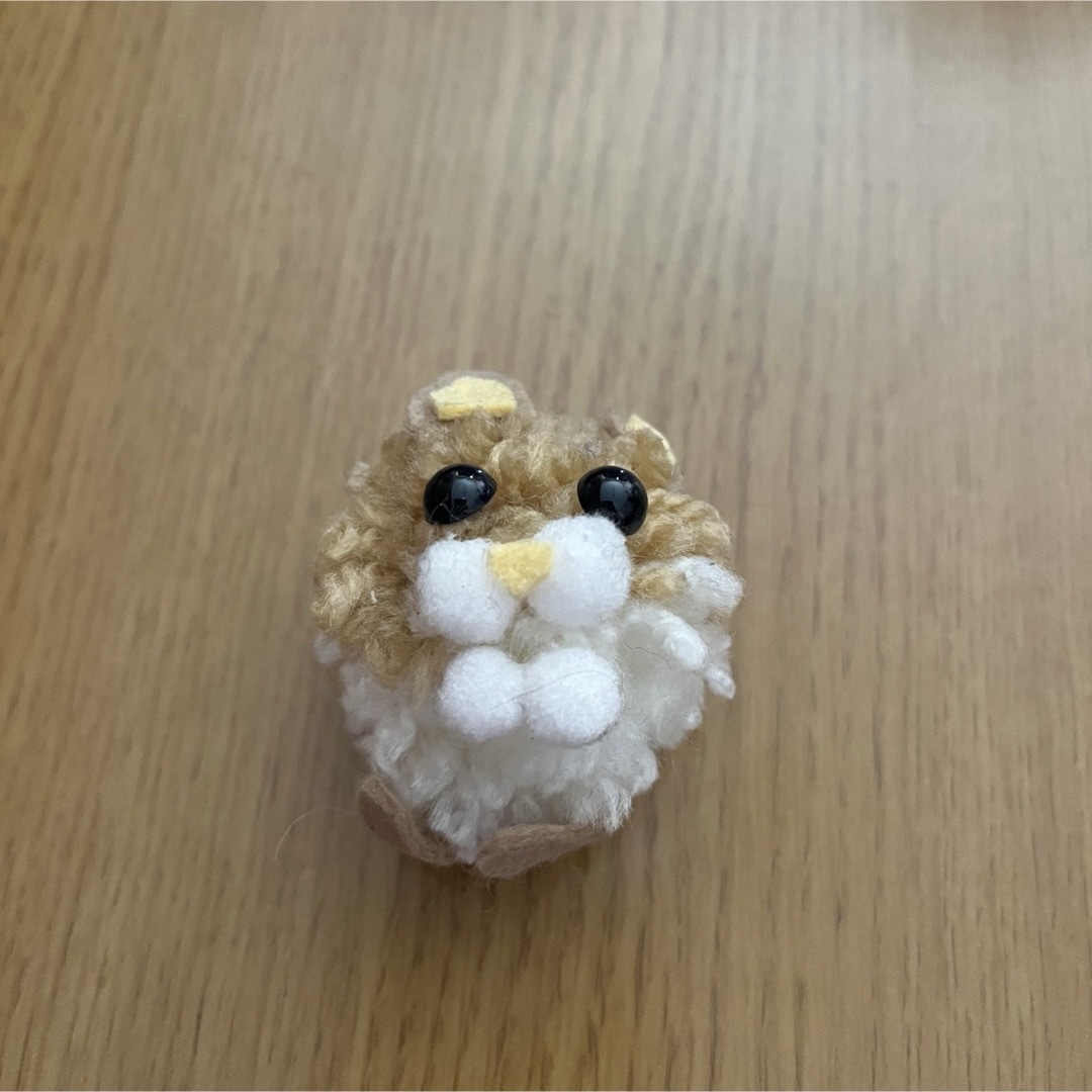 すみっコぐらし(スミッコグラシ)のハムスター　ぬいぐるみ　置物　ハンドメイド ハンドメイドのぬいぐるみ/人形(ぬいぐるみ)の商品写真