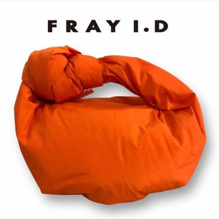 フレイアイディー(FRAY I.D)の【送料無料】FRAY.ID フレイアイディー パディングノットハンドルバッグ(ハンドバッグ)