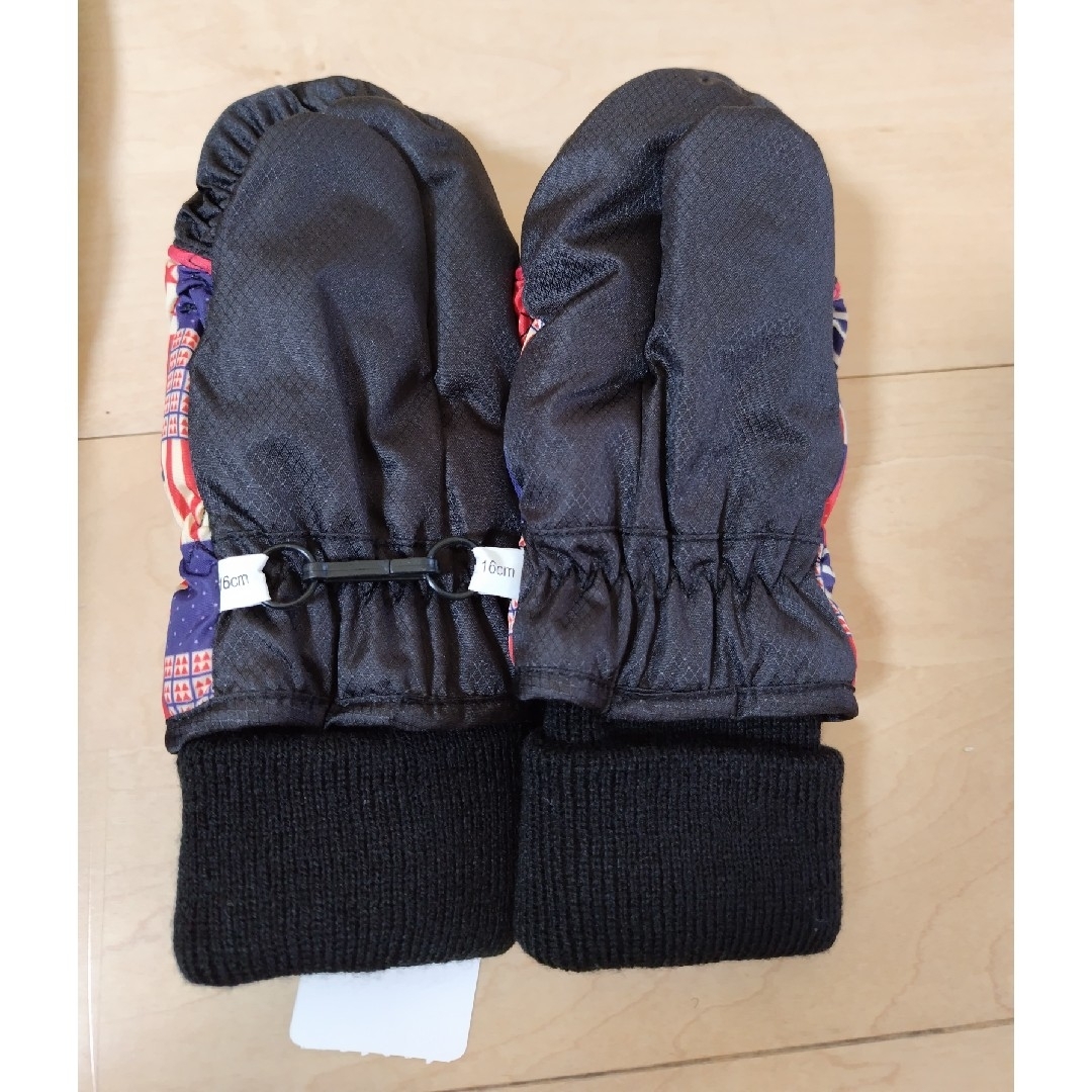 yukスキーウエアセット 110 手袋付き スポーツ/アウトドアのスキー(ウエア)の商品写真