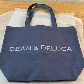 ディーンアンドデルーカ(DEAN & DELUCA)のDEAN & DELUCA　チャリティートートバッグ　ブルーグレー　L(トートバッグ)