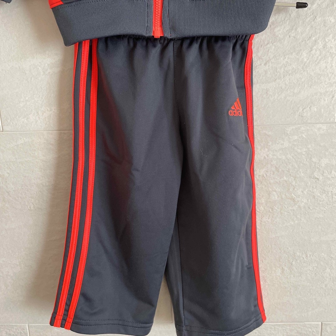 adidas(アディダス)のベビー adidas ジャージ上下セット18M キッズ/ベビー/マタニティのキッズ服男の子用(90cm~)(ジャケット/上着)の商品写真