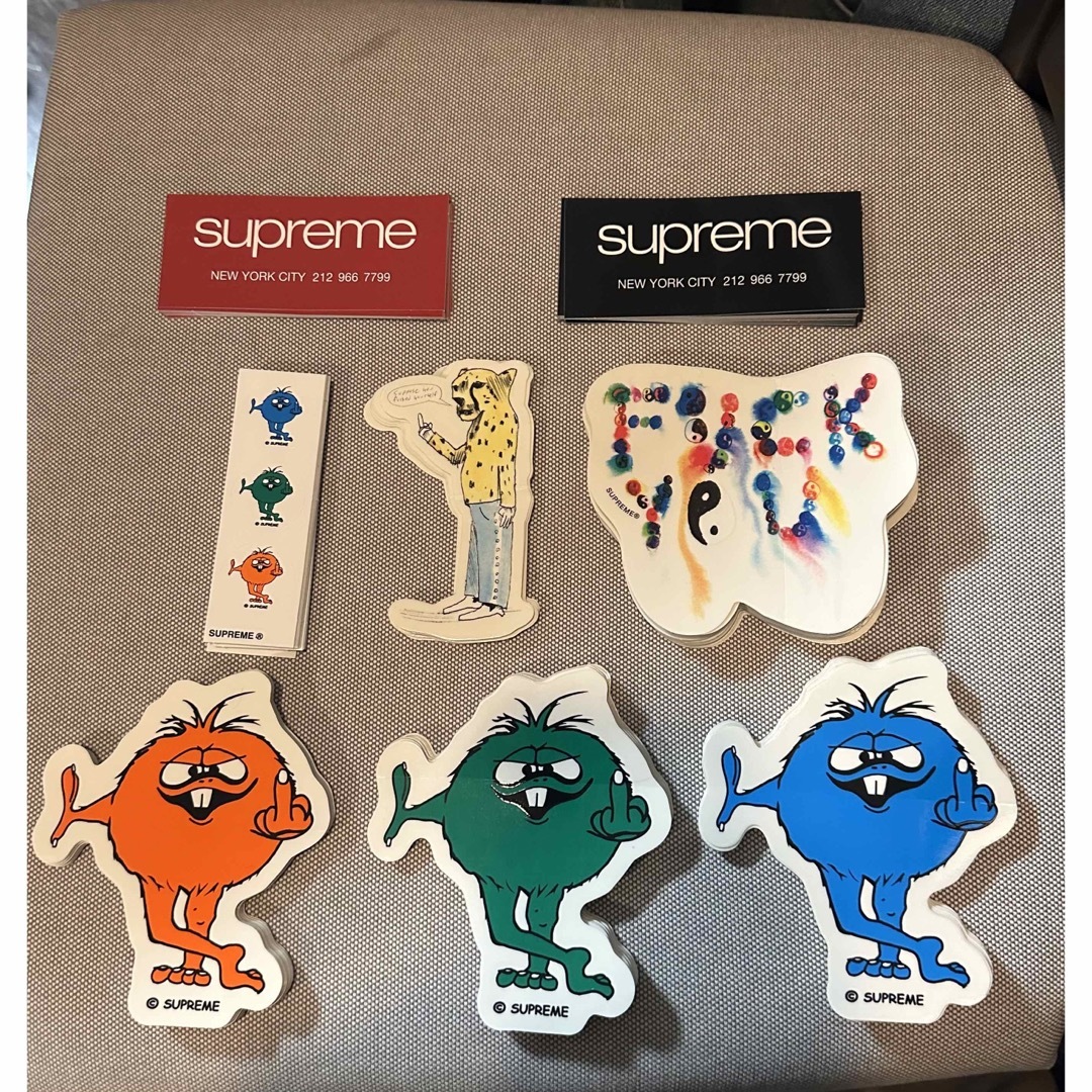 Supreme(シュプリーム)のSUPREME 2023 WEEK 17 STICKER SET メンズのメンズ その他(その他)の商品写真