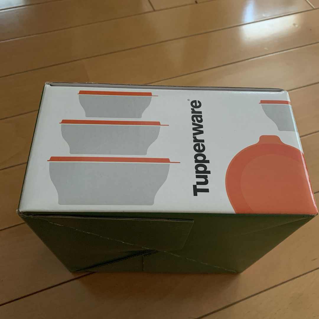 TupperwareBrands(タッパーウェア)の[プライスダウン]タッパーウェア正規品　クリスタルディッシュ　保存容器　進物用 インテリア/住まい/日用品のキッチン/食器(容器)の商品写真