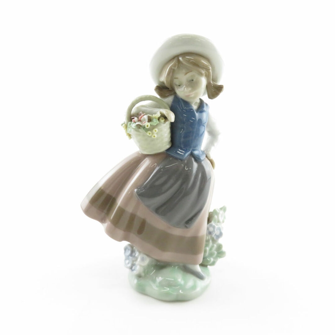 人気のクリスマスアイテムがいっぱい! LLADRO 人形 フィギュリン 「甘い花の香り」 5221 リヤドロ リヤドロ