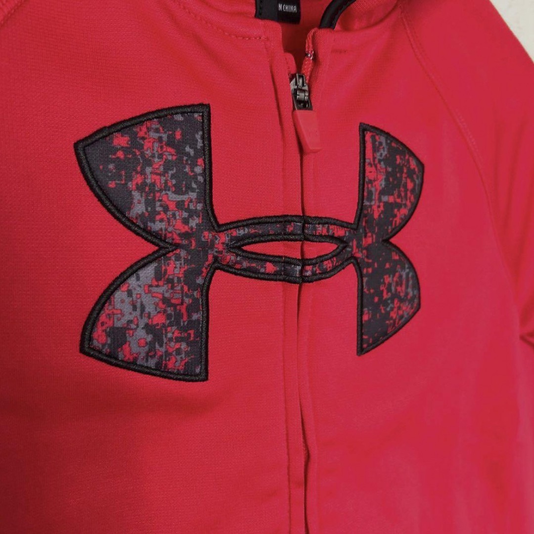 UNDER ARMOUR(アンダーアーマー)の【新品】アンダーアーマー UNDER ARMOUR キッズ パーカー ウエア キッズ/ベビー/マタニティのキッズ服男の子用(90cm~)(ジャケット/上着)の商品写真