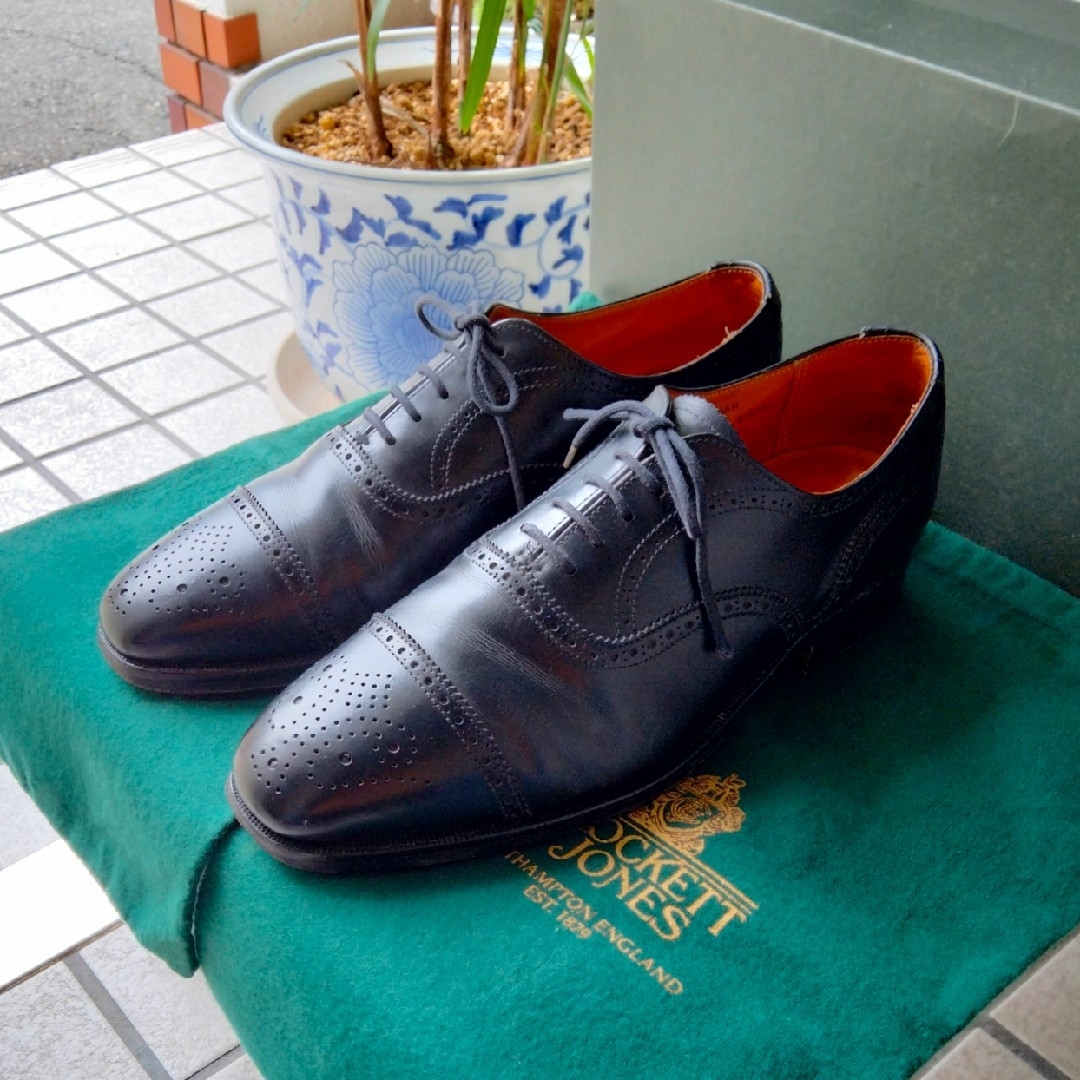 Crockett&Jones(クロケットアンドジョーンズ)の美品 保存箱.袋付 クロケット＆ジョーンズ チェアマン セミブローグ 6E メンズの靴/シューズ(ドレス/ビジネス)の商品写真