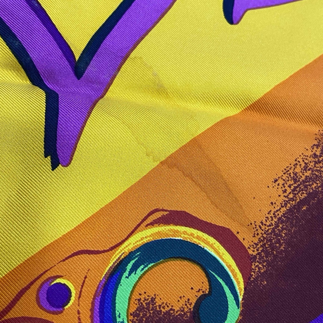 Gianni Versace - ジャンニベルサーチ ヴェルサーチ スカーフ Gianni Versace - ジャンニベルサーチ ヴェルサーチ スカーフ