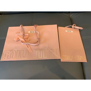 ミュウミュウ(miumiu)のmiumiu 紙袋2枚セット(ショップ袋)