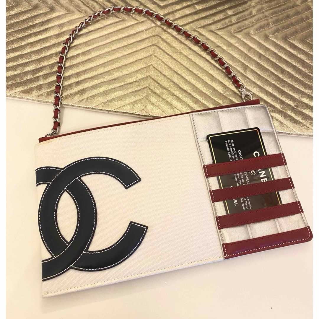 CHANEL(シャネル)のシャネル　アクセサリーポーチ レディースのバッグ(クラッチバッグ)の商品写真