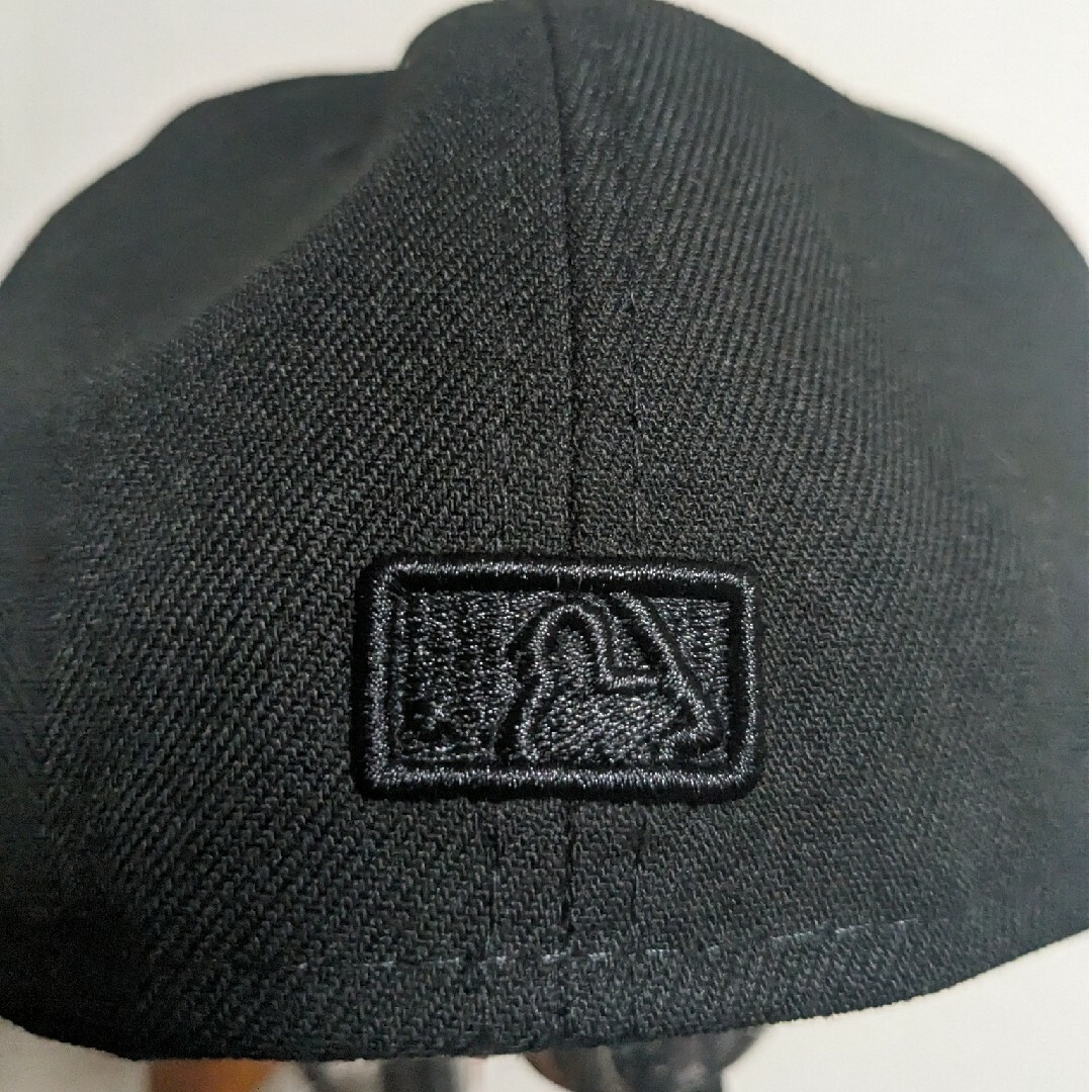NEW ERA(ニューエラー)の新品　NEW ERA　59FIFTY　Chicago White Sox　MLB メンズの帽子(キャップ)の商品写真