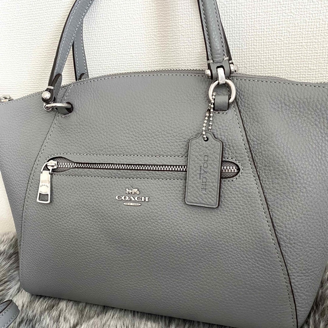 COACH(コーチ)の新品☆COACH ショルダーバッグ  グレー レザー ショルダーバッグ レディースのバッグ(ショルダーバッグ)の商品写真