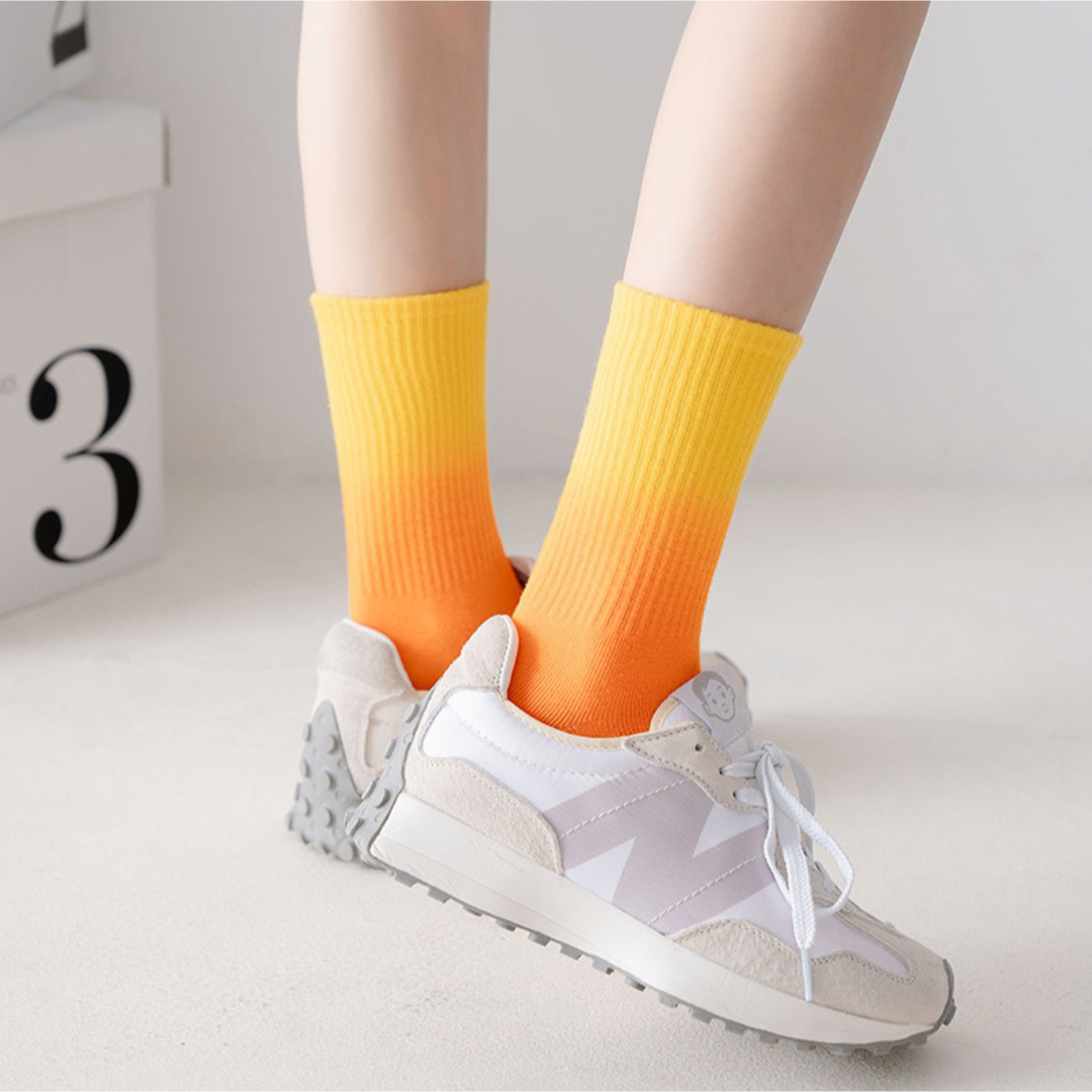レディース　靴下　グラデーション　カラフル　3足セット　おしゃれ　可愛い　韓国 レディースのレッグウェア(ソックス)の商品写真